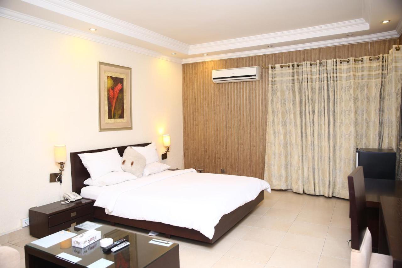 Hotel Safari Club 3 Bahria Town Rawalpindi Exterior foto